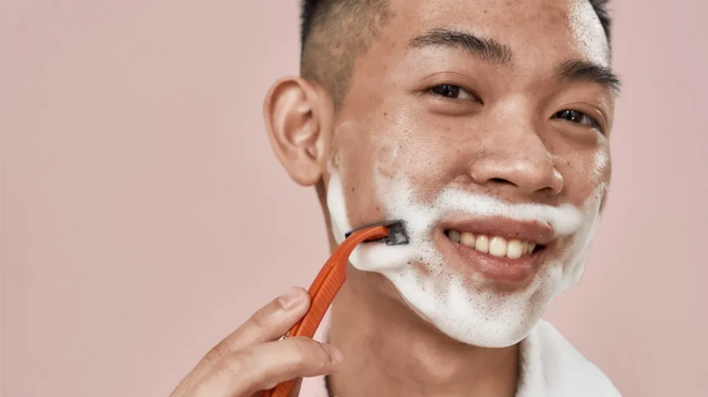 10 Tips Grooming Wajah Pria Agar Fresh Setiap Hari